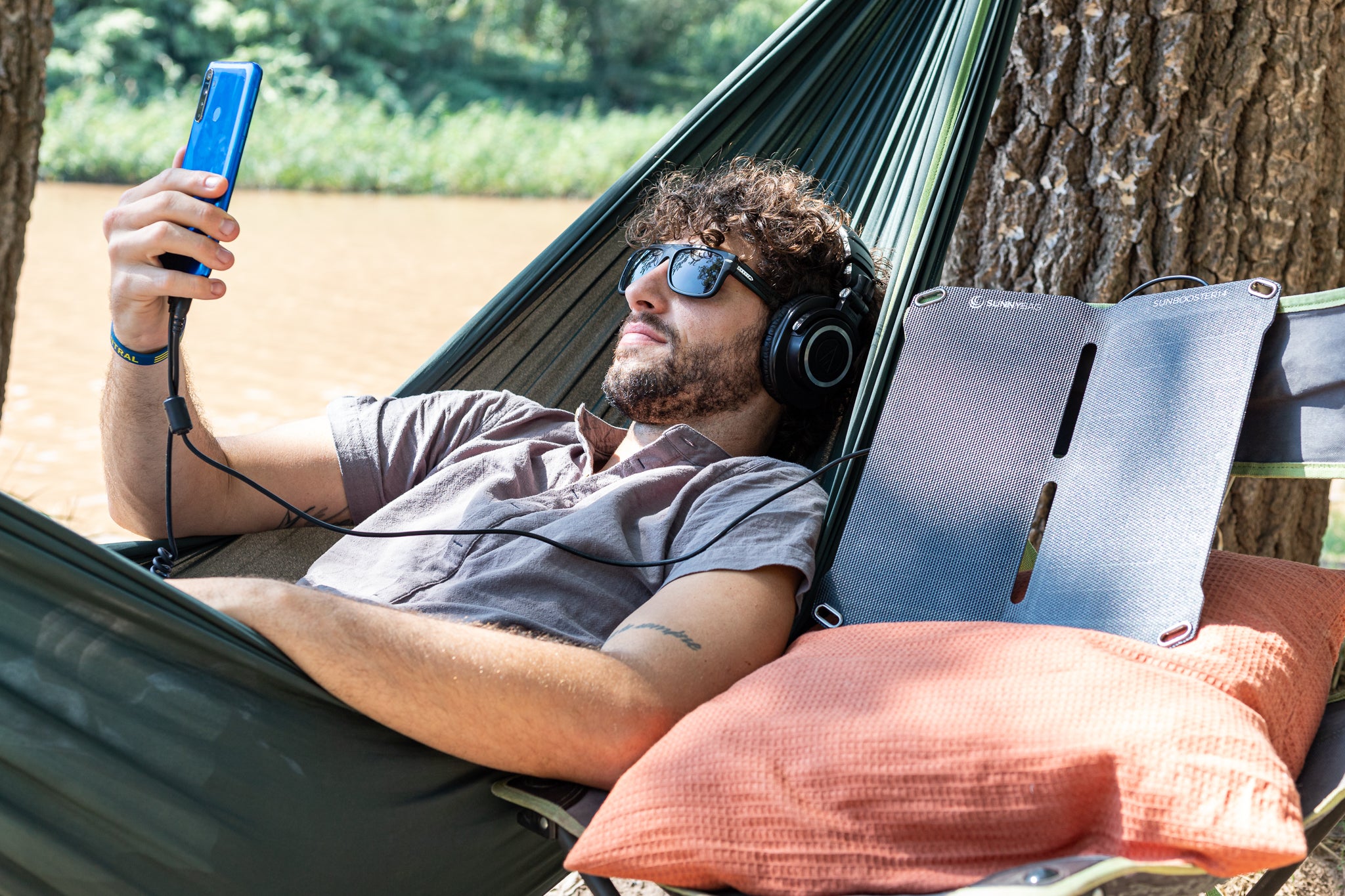 Camping mit SUNNYBAG: Die perfekte Kombination aus Natur und Technologie!
